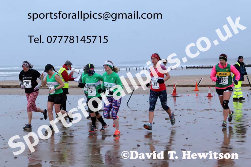 The 2021 Blyth Sands Race, December 5th. Photo: David T. Hewitson/Sports for All Pics